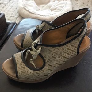 Coclico platform sandals